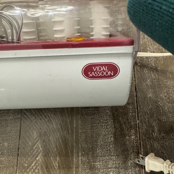 Vidal Sassoon Hairsetter Hot Rollers Model VS321 w/20 Curlers & Clips in 3 Sizes - Picture 3 of 5